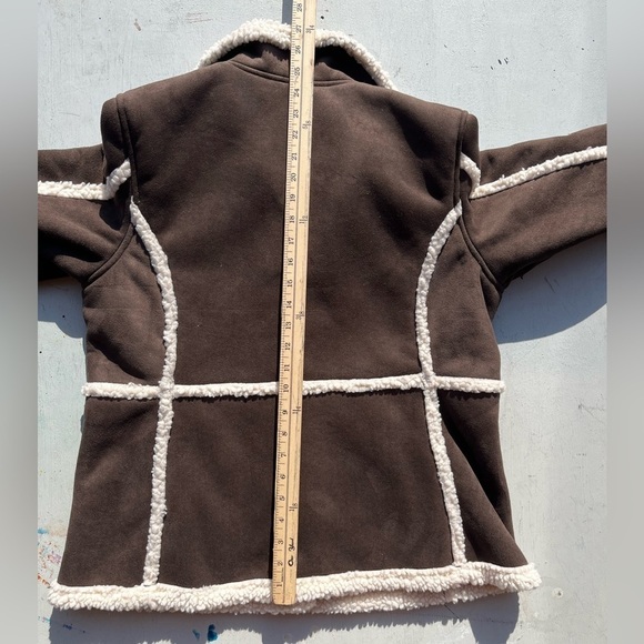 Women's LL Bean Jacket Brown Sherpa M Petite 60s Music BOHO Hippie Almost Famous - Picture 12 of 13